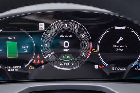 2025 Porsche Panamera Turbo S E-Hybrid