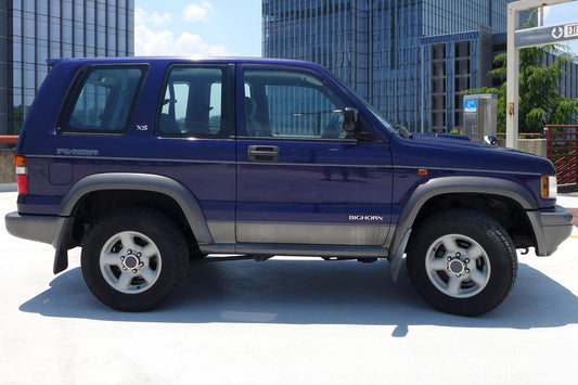 Isuzu Bighorn XS 4x4