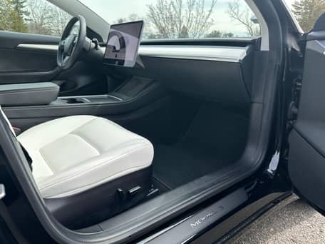 2022 Tesla Model 3 Long Range AWD