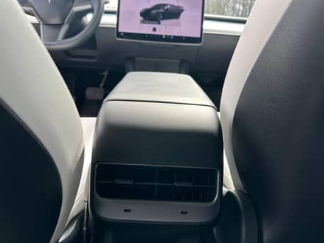 2022 Tesla Model 3 Long Range AWD