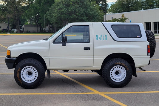 Isuzu Amigo 