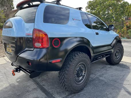 Isuzu Trooper Limited 