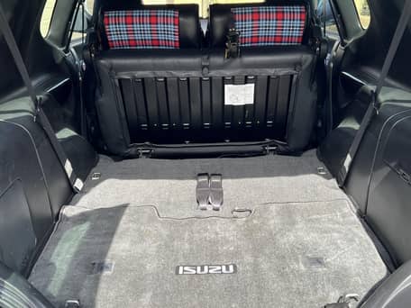 Isuzu Trooper Limited 