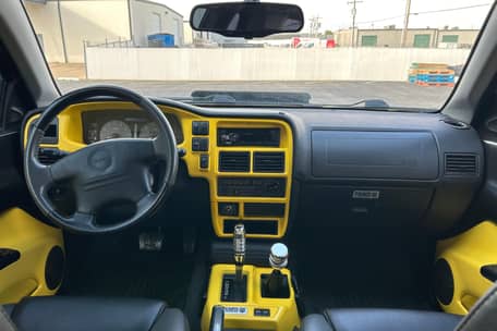 Isuzu Space Cab SX 4x4 