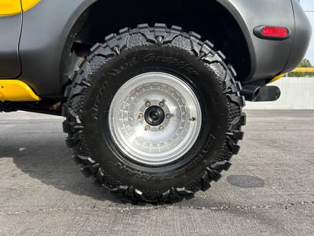 Isuzu Space Cab SX 4x4 