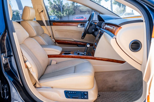 Volkswagen Phaeton W12