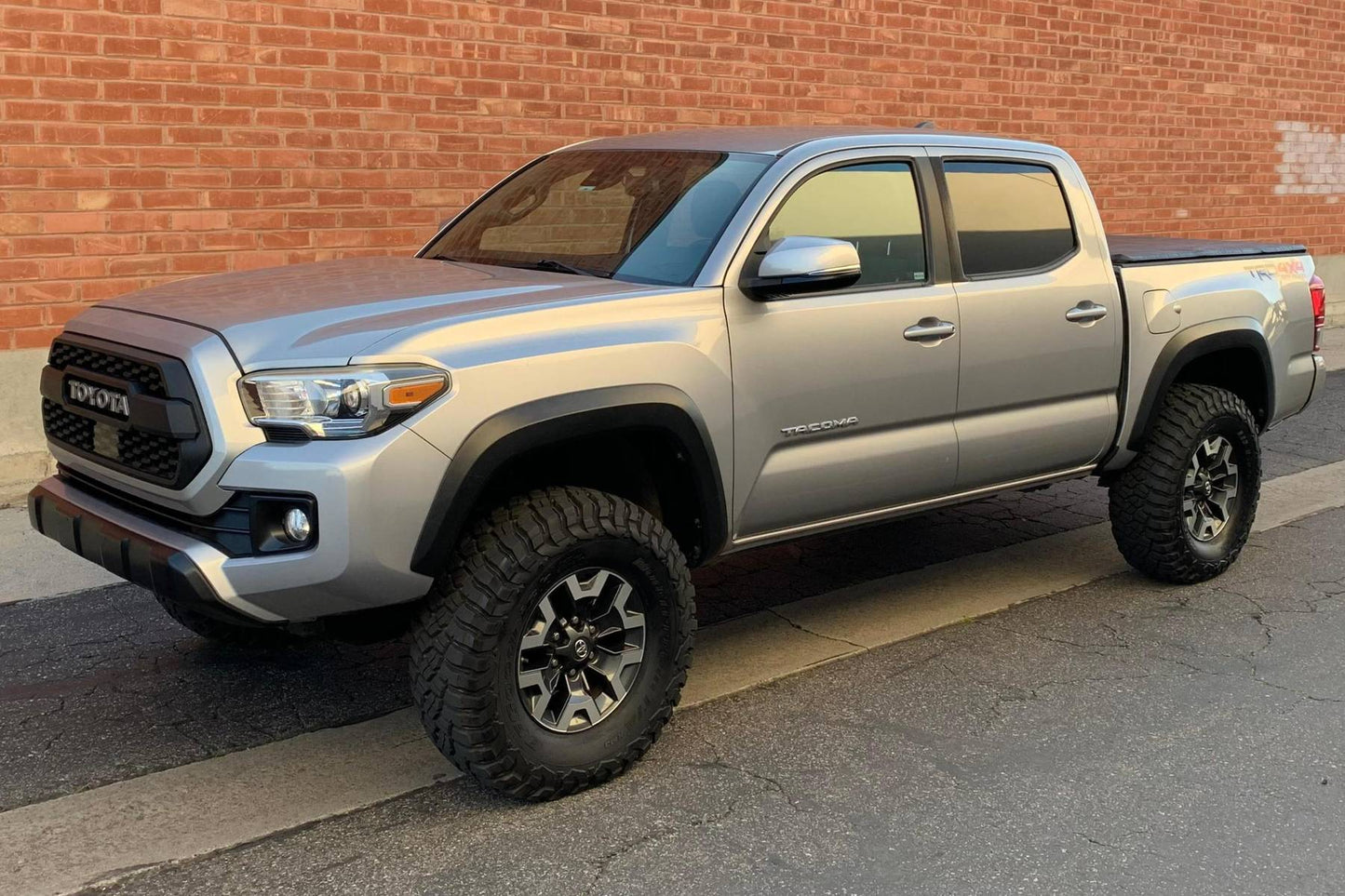 Toyota Tacoma TRD Off-Road Double Cab 4x4 2019
