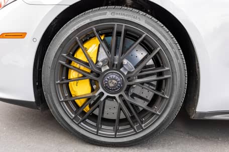 2025 Porsche Panamera Turbo S E-Hybrid