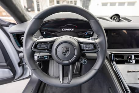 2025 Porsche Panamera Turbo S E-Hybrid