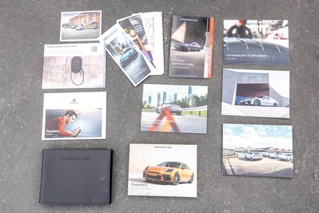 2025 Porsche Panamera Turbo S E-Hybrid