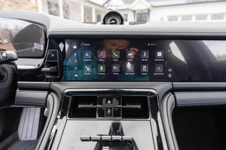 2025 Porsche Panamera Turbo S E-Hybrid