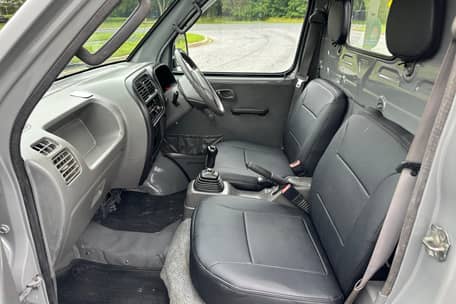 Camion-benne Suzuki Carry 4x4 de 2000