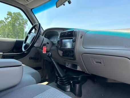 2001 Mazda B3000 SE Cab Plus 4x4