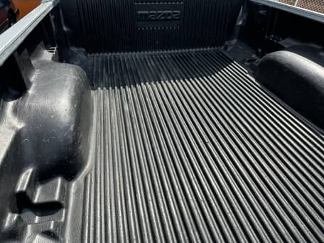 2001 Mazda B3000 SE Cab Plus 4x4