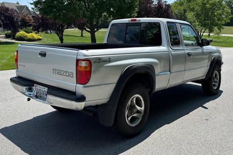 2001 Mazda B3000 SE Cab Plus 4x4