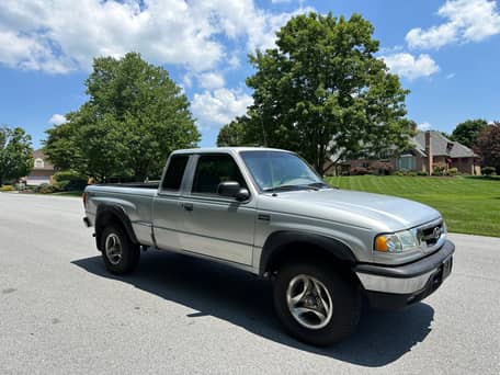 2001 Mazda B3000 SE Cab Plus 4x4