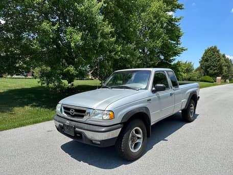 2001 Mazda B3000 SE Cab Plus 4x4