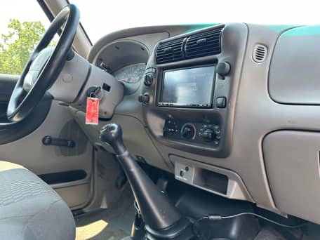 2001 Mazda B3000 SE Cab Plus 4x4