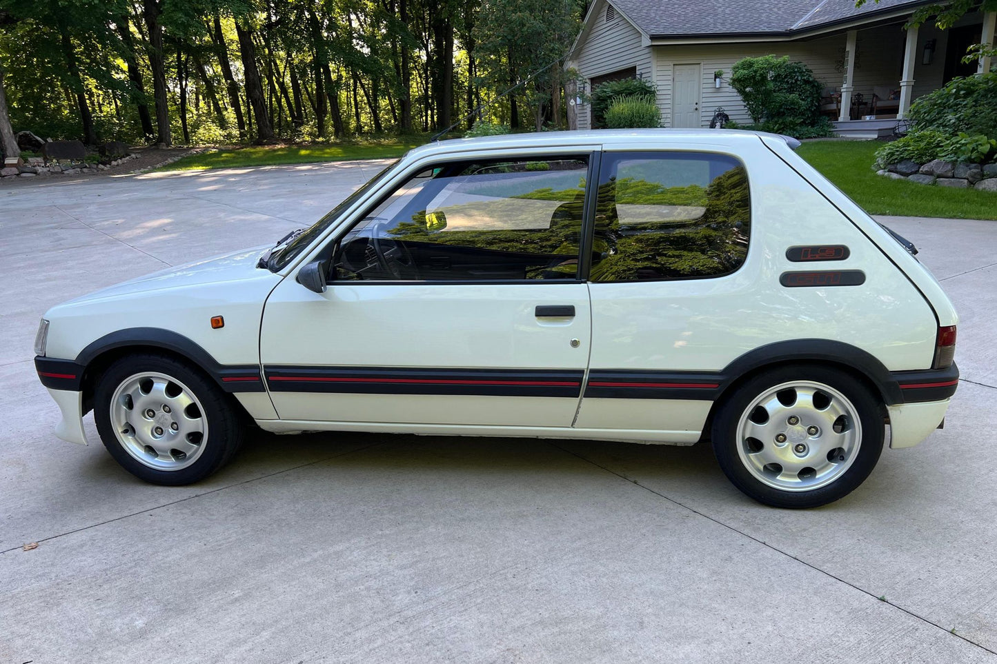 Peugeot 205 GTi