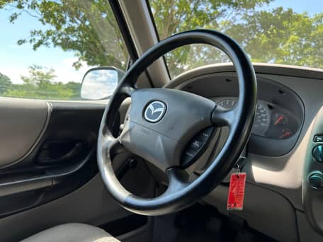 2001 Mazda B3000 SE Cab Plus 4x4