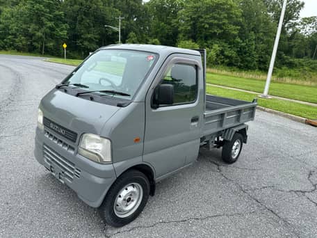 Camion-benne Suzuki Carry 4x4 de 2000