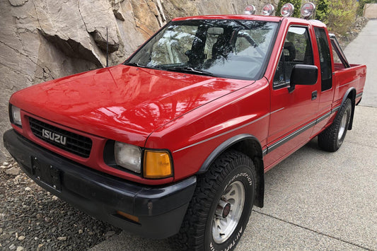 Isuzu Space Cab SX 4x4