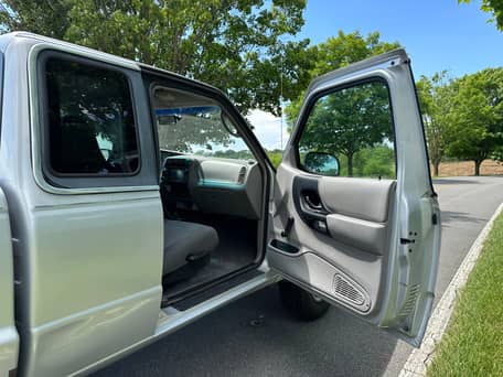 2001 Mazda B3000 SE Cab Plus 4x4