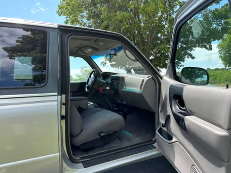 2001 Mazda B3000 SE Cab Plus 4x4