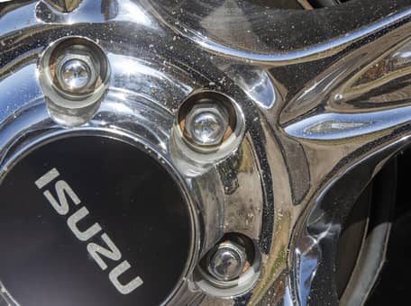 Isuzu VehiCROSS Ironman Edition 