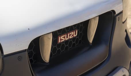 Isuzu VehiCROSS Ironman Edition 